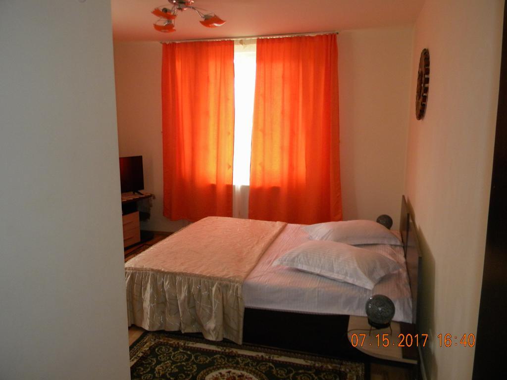 Pensiunea Mountain King Sîmbăta de Sus Εξωτερικό φωτογραφία
